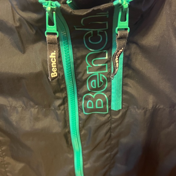Bench wind and water proof jacket size S - Picture 2 of 10